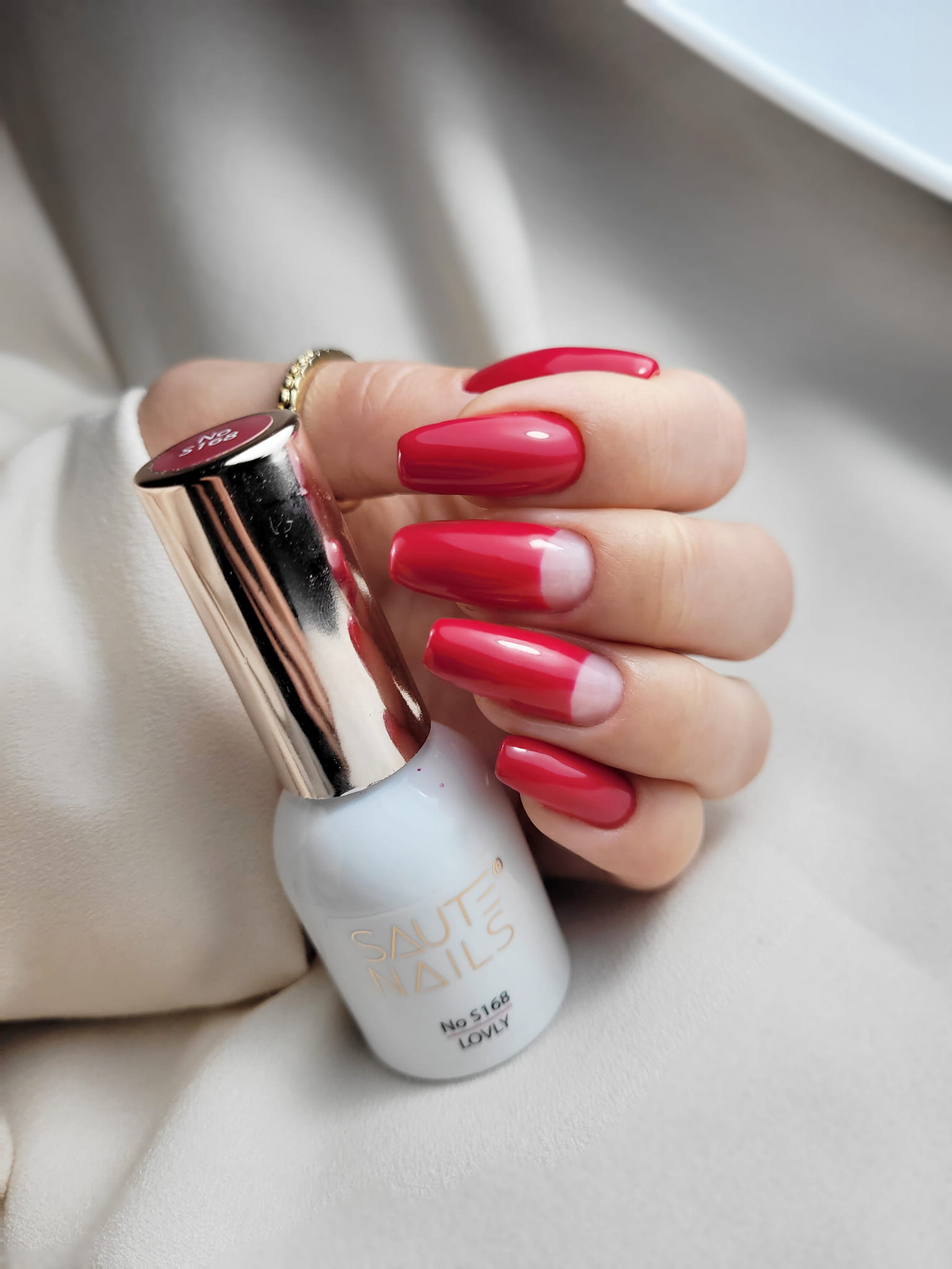Esmalte semipermanente HYBRID 8 ML- S168 LOVLY