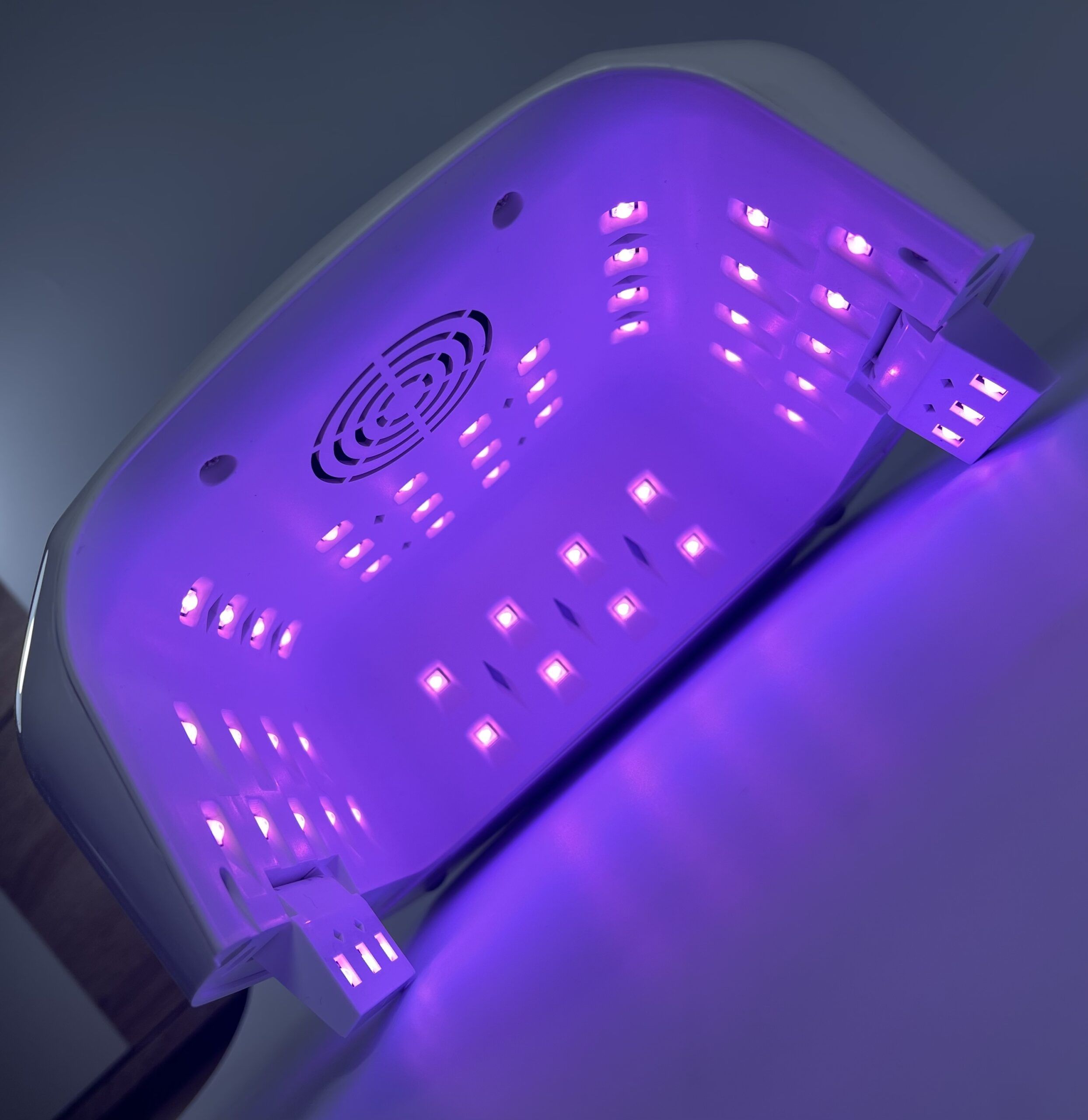 Lampara led inalámbrica recargable - Imagen 4
