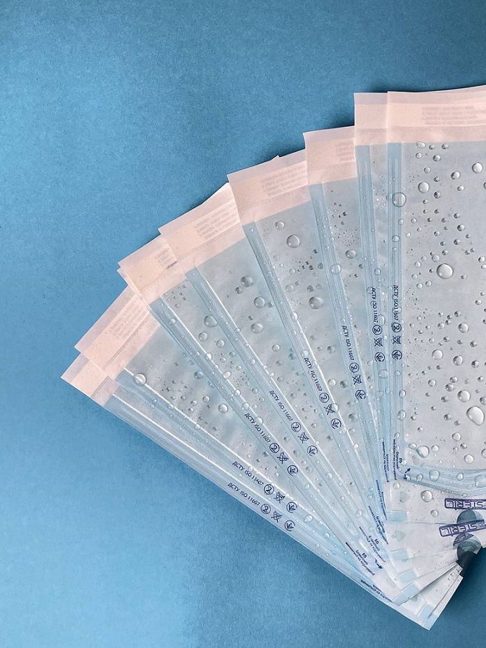 Bolsa de esterilización en autoclave transparente con indicador 90X230 - Imagen 4