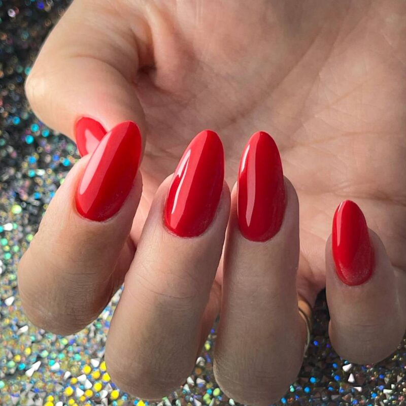 Esmalte semipermanente Yoshi Little Red Alert-601