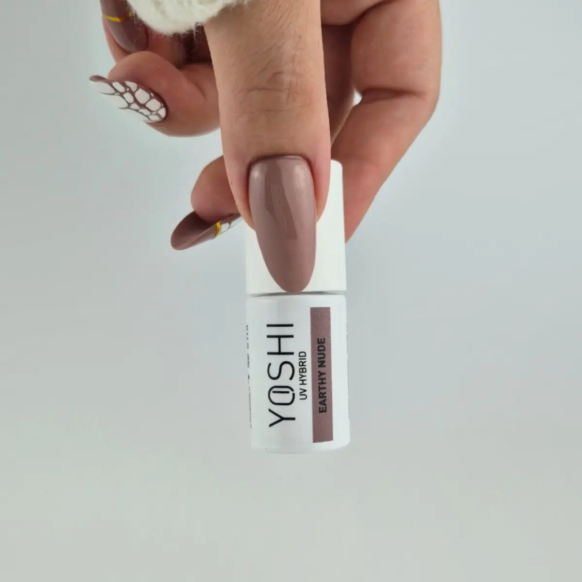 Esmalte semipermanente Yoshi 6 ML Earthy Nude –135 - Imagen 2