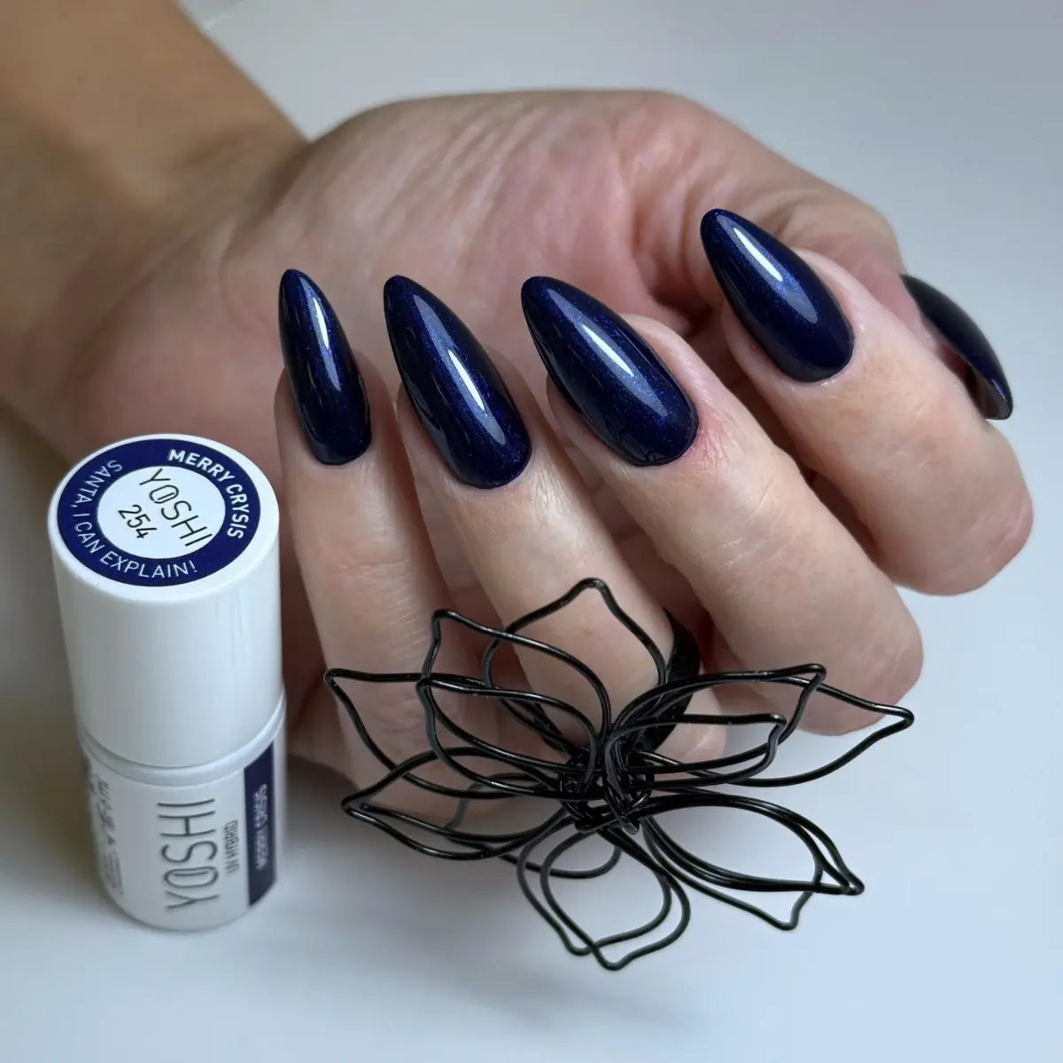 Esmalte semipermanente Yoshi 6 ml Merry Crisis 254 - Imagen 2