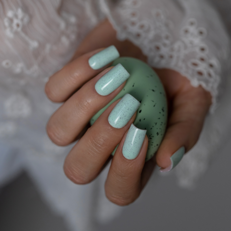 Esmalte semipermanente  HYBRID 8 ML- S345  Fluffly Grass